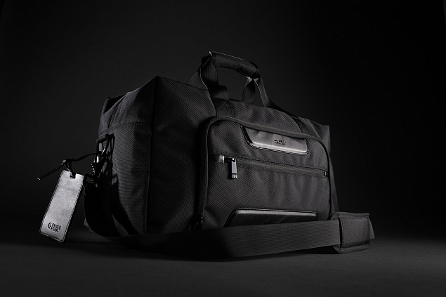 Дорожная сумка Swiss Peak Voyager из RPET AWARE™ с логотипом в Ставрополе заказать по выгодной цене в кибермаркете AvroraStore