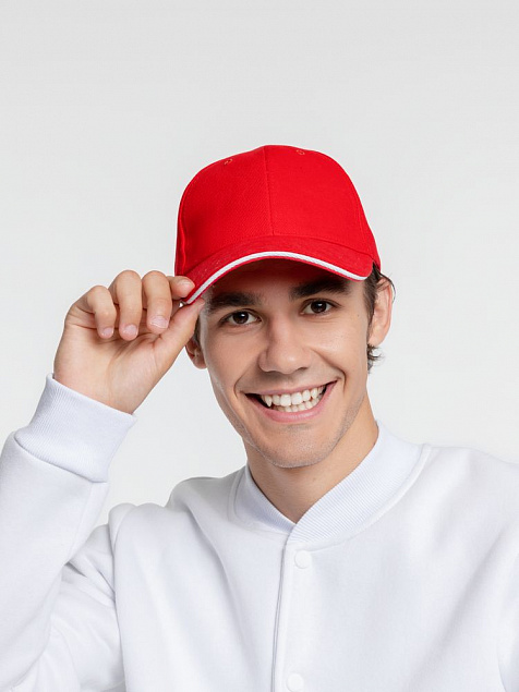 Бейсболка Generic, красная с белым кантом с логотипом в Ставрополе заказать по выгодной цене в кибермаркете AvroraStore