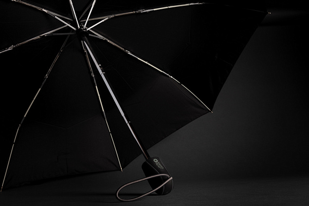 Зонт-полуавтомат Swiss Peak Traveller из rPET AWARE™, d106 см с логотипом в Ставрополе заказать по выгодной цене в кибермаркете AvroraStore