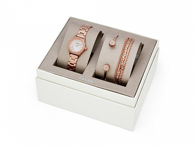 Подарочный набор: часы наручные женские, 4 браслета с логотипом в Ставрополе заказать по выгодной цене в кибермаркете AvroraStore