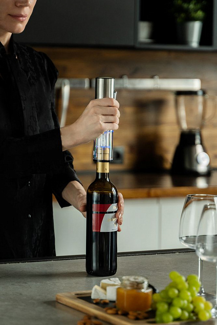 Электрический штопор с ножом для фольги Wine Diesel, черный с логотипом в Ставрополе заказать по выгодной цене в кибермаркете AvroraStore