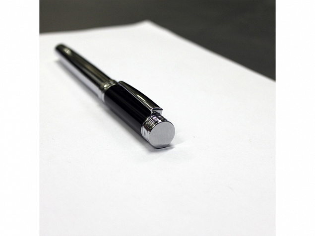 Ручка роллер Zoom Black с логотипом в Ставрополе заказать по выгодной цене в кибермаркете AvroraStore