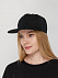 Бейсболка Snapback с прямым козырьком, черная с логотипом в Ставрополе заказать по выгодной цене в кибермаркете AvroraStore
